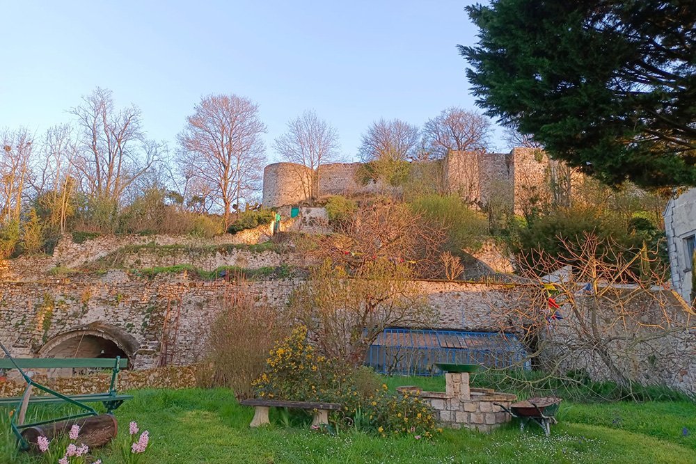 <strong></strong> <small>© Jardins d'Enfants</small>